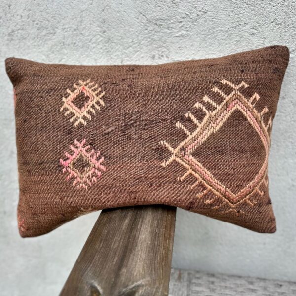Ethnic Brown - Kelimpute