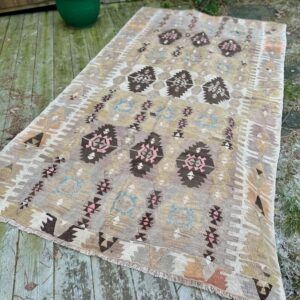 Pastel Earth - Kelimteppe