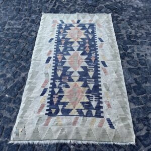 Blue Wacaci Kelimteppe